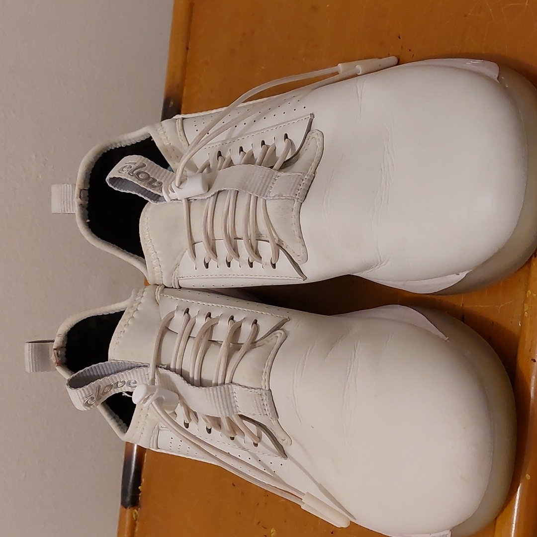 Clove Classic Nursing Shoes